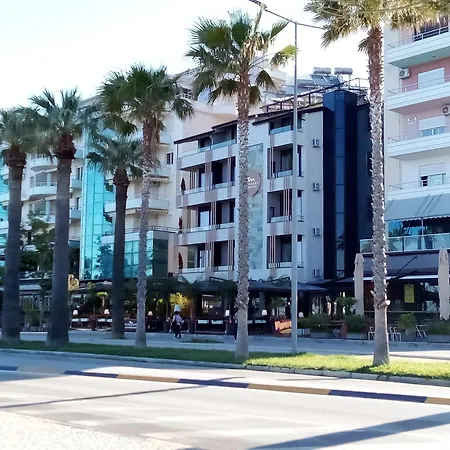 In Lungo Mare Apartment