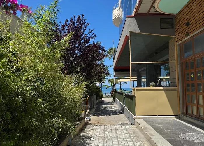 In Lungo Mare * Vlorë